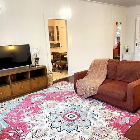 Your Hilo Homebase - Lovely 3 Bedroom In Heart Of Hilo With Ac! Eksteriør bilde