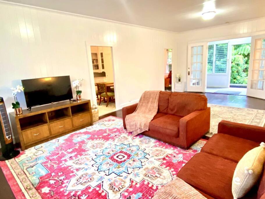 Your Hilo Homebase - Lovely 3 Bedroom In Heart Of Hilo With Ac! Eksteriør bilde