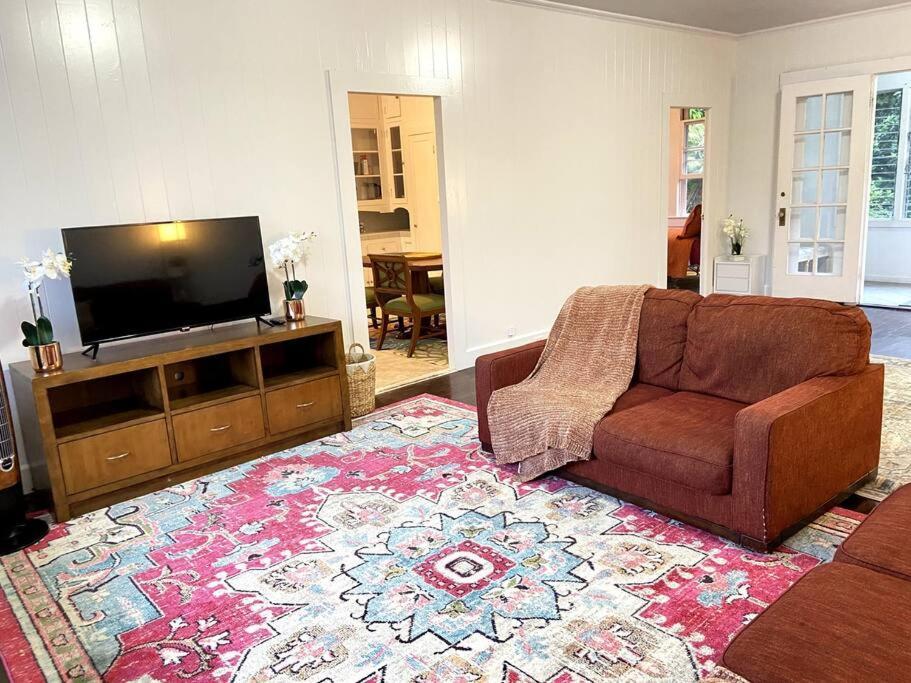 Your Hilo Homebase - Lovely 3 Bedroom In Heart Of Hilo With Ac! Eksteriør bilde