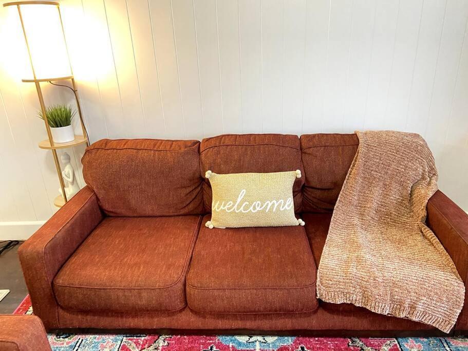 Your Hilo Homebase - Lovely 3 Bedroom In Heart Of Hilo With Ac! Eksteriør bilde